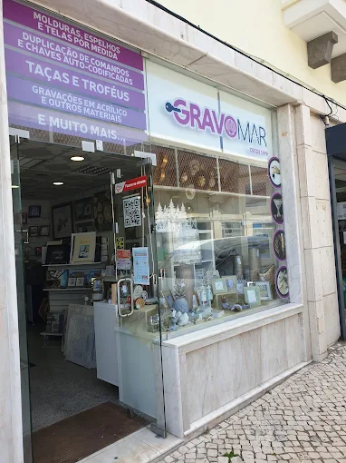 Fachada da loja Gravomar em Peniche
